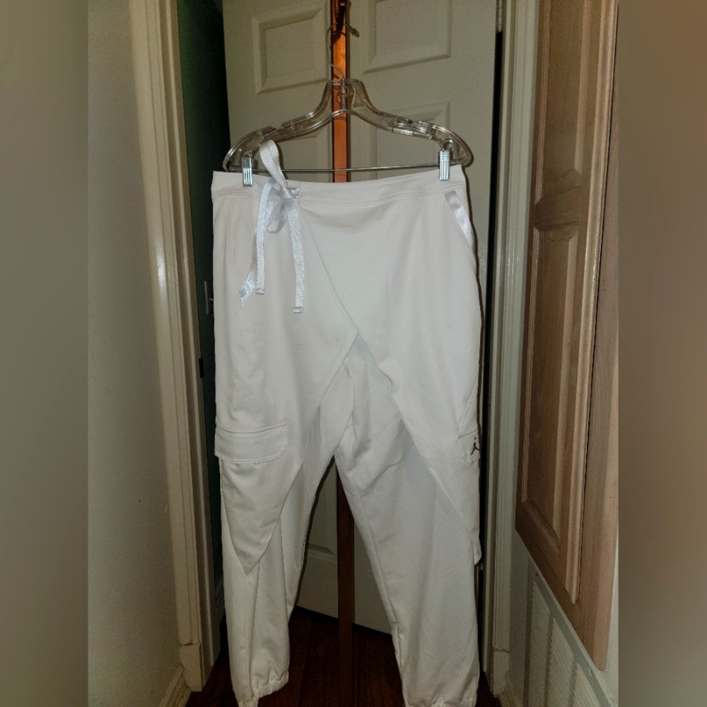 Men's White Harem Jordan Sportswear Pants.